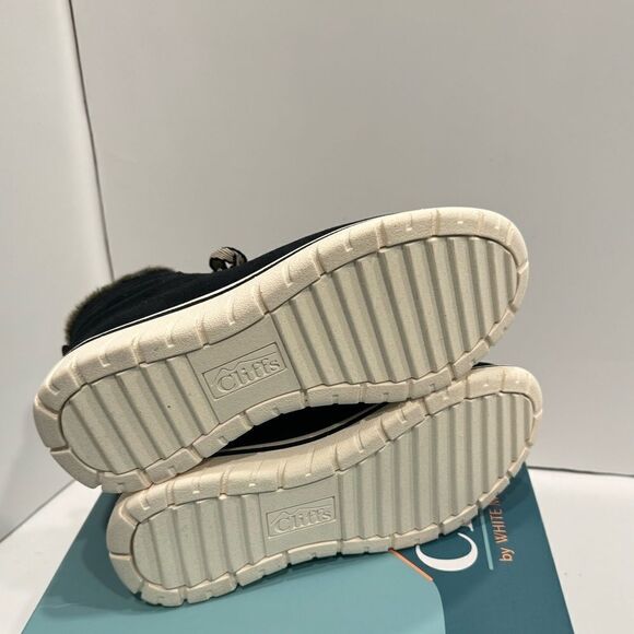 Cliffs by White Mountain Women's Hallett Lace-up Booties - Blackboots, shoes 7 - Picture 10 of 10